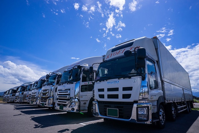 トラック駐車場